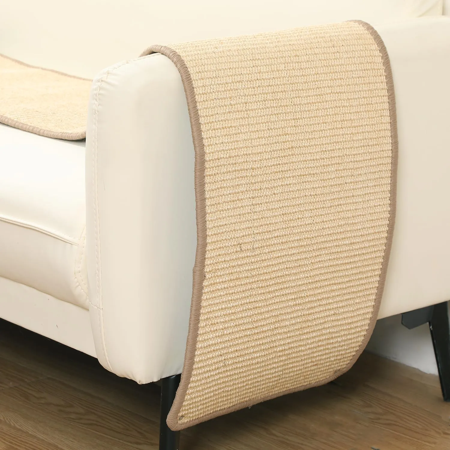 66.93x13.38x0.32 inch Thickened Cat Wall Scratcher Carpet, Cat Climbing Wall, Durable Cat Wall Furniture, Tall Cat Scratching Post, Wall Scratchers for Indoor Cats, Couch Sofa Protector (Brown)